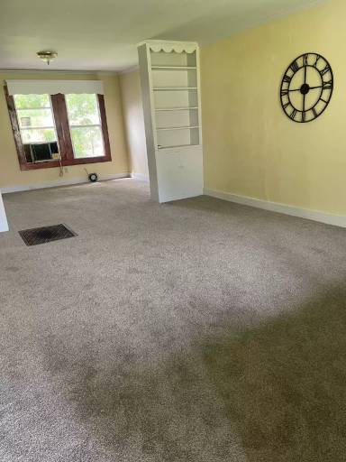 Main picture of 617 W Market St