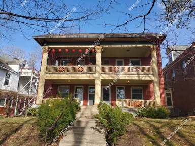 Main picture of 2821 Charlotte St