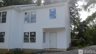 Main picture of 200 Economy St