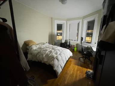 Main picture of 1193 Commonwealth Ave