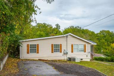 Main picture of 321 Autumn Ave