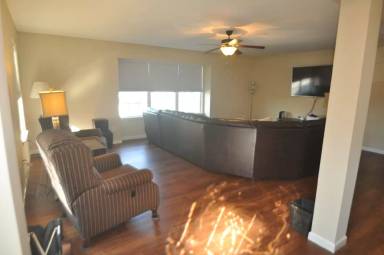 Main picture of 142 Vineland Parkway Dr