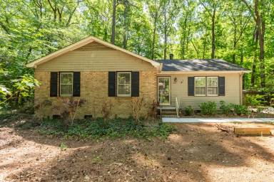 Main picture of 1400 Seaton Rd