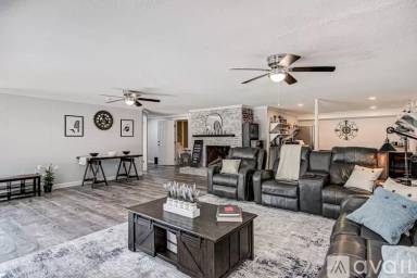 Main picture of 216 Guilford Rd