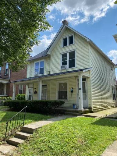 Main picture of 21 E Blake Ave