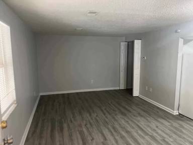 Main picture of 102 Navaho Ct