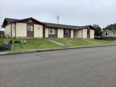 Main picture of 1983 Hayes St