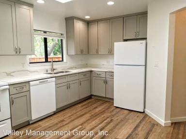 Main picture of 1338 Warner Ave