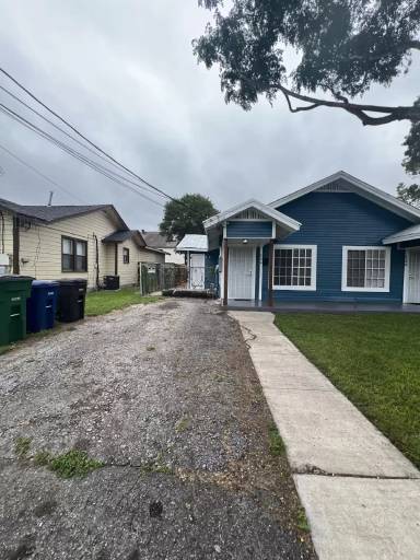 Main picture of 124 Wiggins Pl