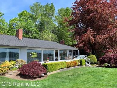 Main picture of 17767 Beach Dr NE