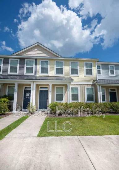 Main picture of 7801 Montview Rd