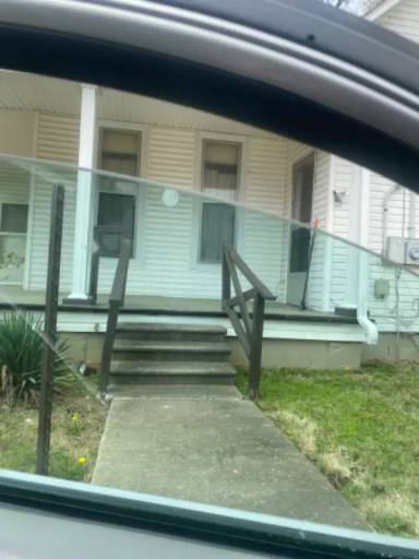 Main picture of 320 E Pleasant Ave