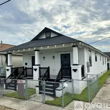 Main picture of 2542 Pauger St