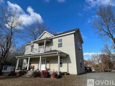 Main picture of 621 S Mebane St