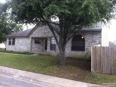 Main picture of 13819 Fairway Peak