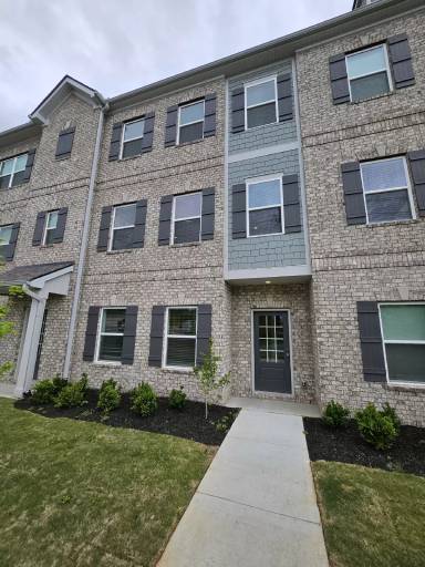 Main picture of 129 Rosebush Ln