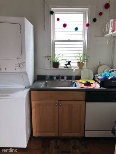 Main picture of 79 Brook St