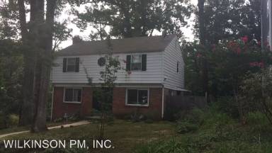 Main picture of 3020 Crest Ave