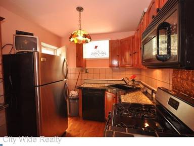 Main picture of 1510 W Dauphin St