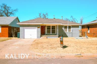 Main picture of 2905 SW 39th Ter