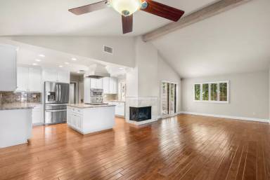 Main picture of 9835 Columbus Ave
