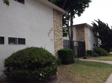Main picture of 2116 N Ventura Rd