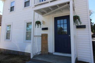 Main picture of 546 Main St