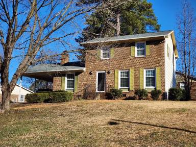 Main picture of 5900 Wintergreen Dr