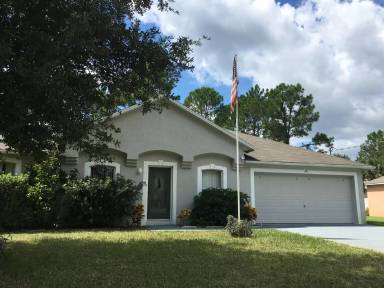 Main picture of 28 Princess Delores Ln