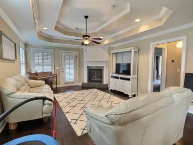 Main picture of 2162 Addison Way