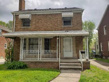 Main picture of 16220 Greenlawn St