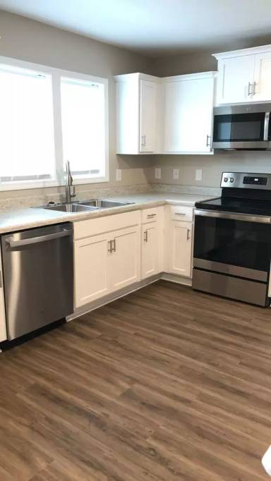 Main picture of 124 Smallwood Rd