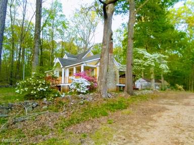 Main picture of 4072 Panthersville Rd