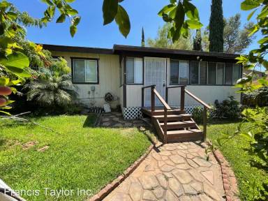 Main picture of 1933 Glenridge Rd