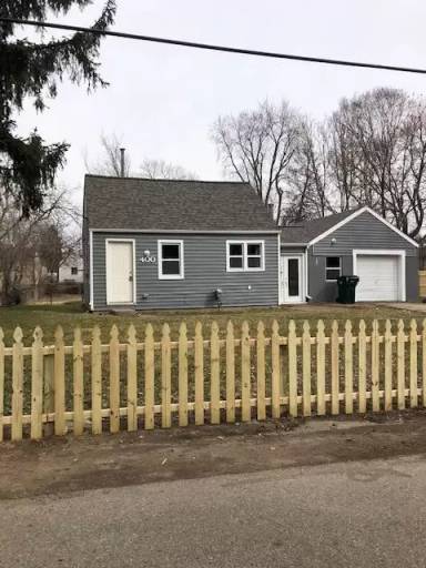 Main picture of 400 Hylewood Ave