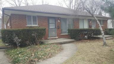 Main picture of 922-24 Lutz Ave