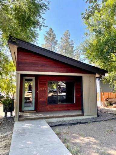 Main picture of 1405 NW Ithaca Ave