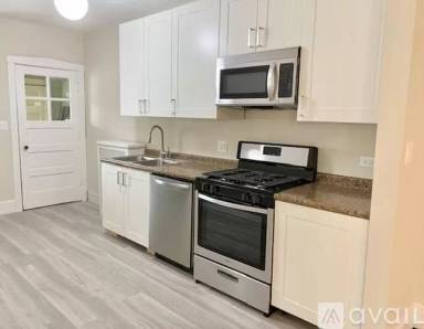 Main picture of 1727 W Bryn Mawr Ave