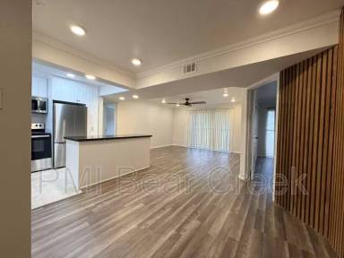 Main picture of 3045 Walnut Bend Ln