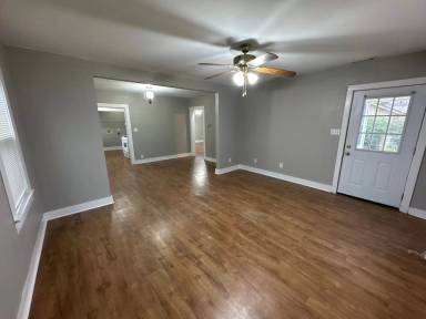 Main picture of 1800 Bolivar St