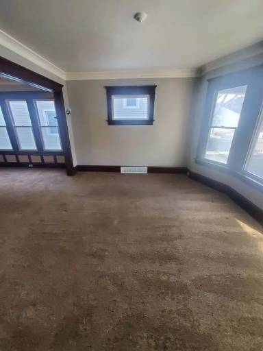 Main picture of 2560 N 40th St