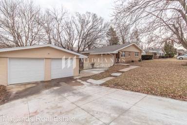 Main picture of 1817 N 58th St