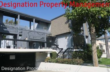 Main picture of 3015 Division St