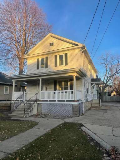 Main picture of 612 Jackson St