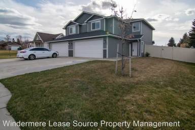 Main picture of 920 S Evergreen Rd