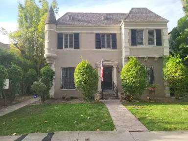 Main picture of 1207 S Crescent Heights Blvd