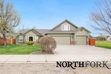 Main picture of 2781 N Dayside Ave