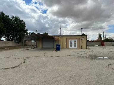 Main picture of 21167 Highway 46