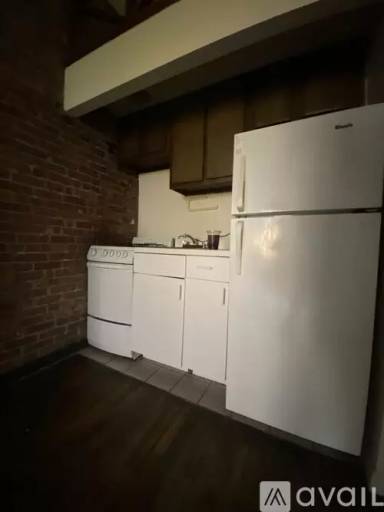 Main picture of 236 W 75th St