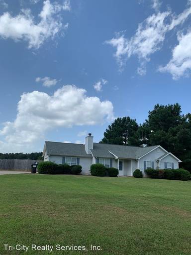 Main picture of 660 Hayward Bishop Way